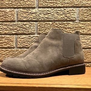 Cynthia Rowley Brown Suede Boots Size 9M